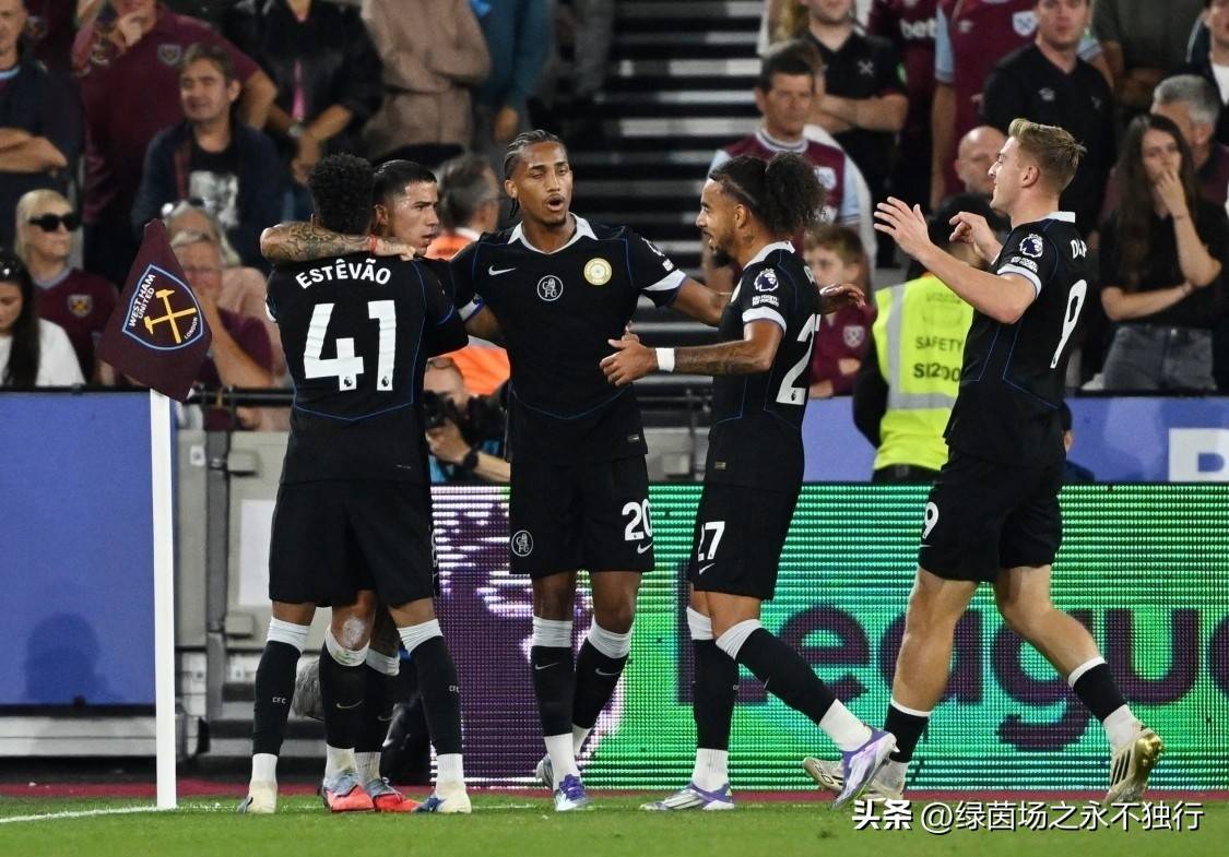 九游体育app-包含切尔西不断突破！，塔图姆连续三场比赛得分超过重要助攻赛场气氛高涨的词条